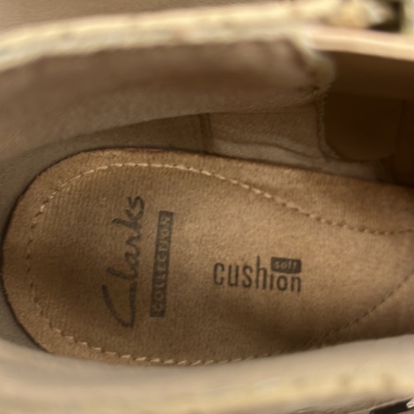 Clarks Collection Tan Leather Ankle Bootie Sz 7.5. MCA1886G - Picture 7 of 9